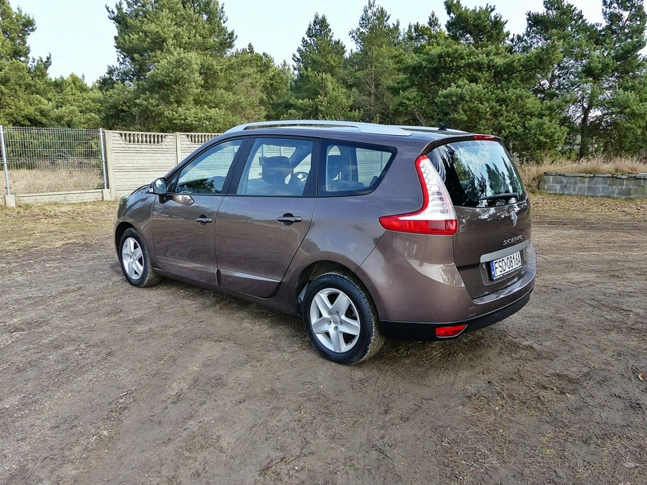 Renault Grand Scenic - Zdjęcie 11