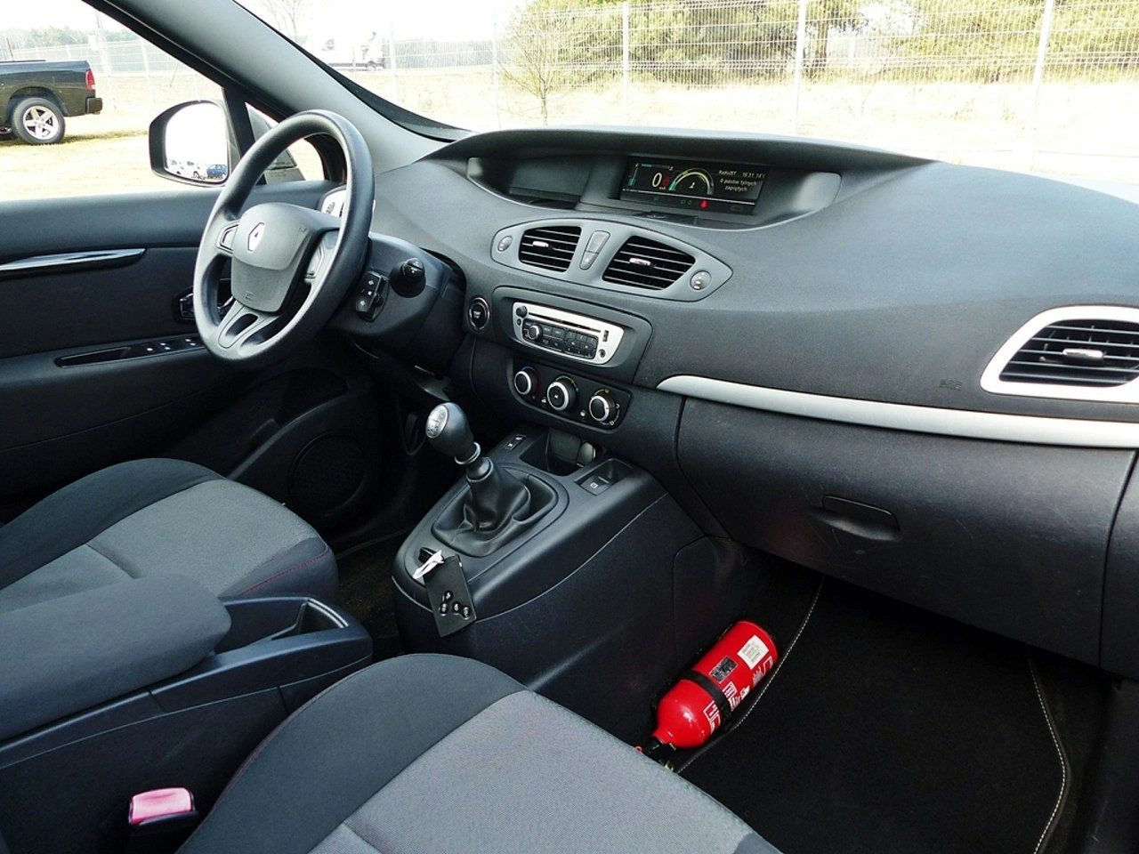 Renault Grand Scenic - Zdjęcie 23