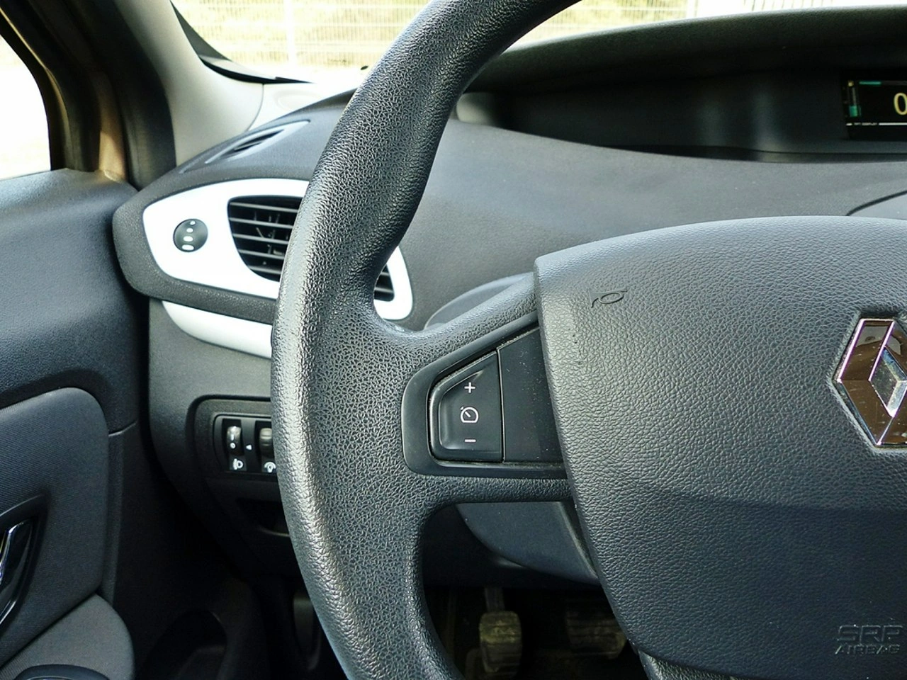 Renault Grand Scenic - Zdjęcie 29