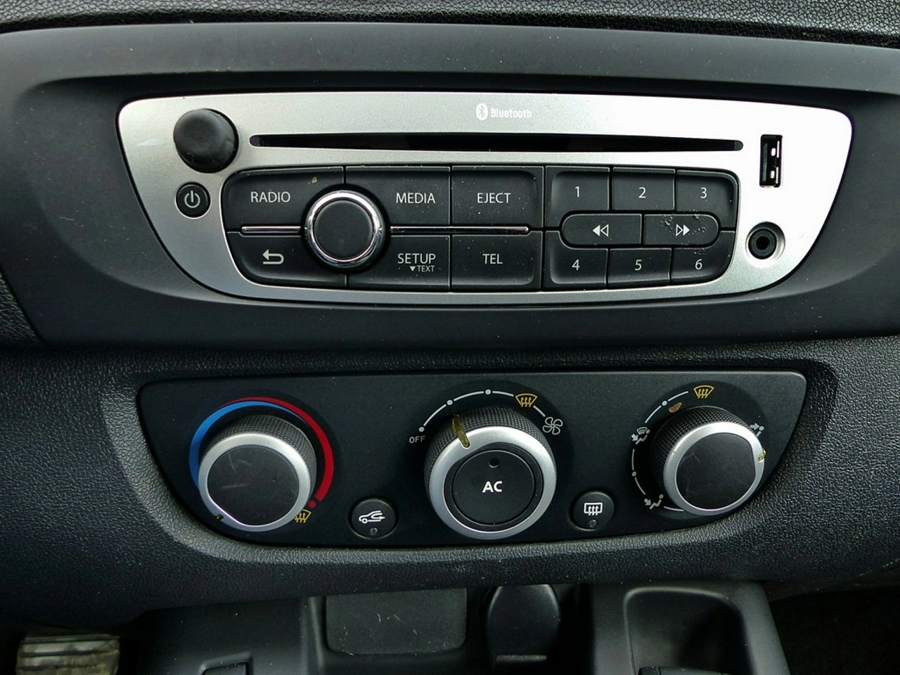 Renault Grand Scenic - Zdjęcie 30