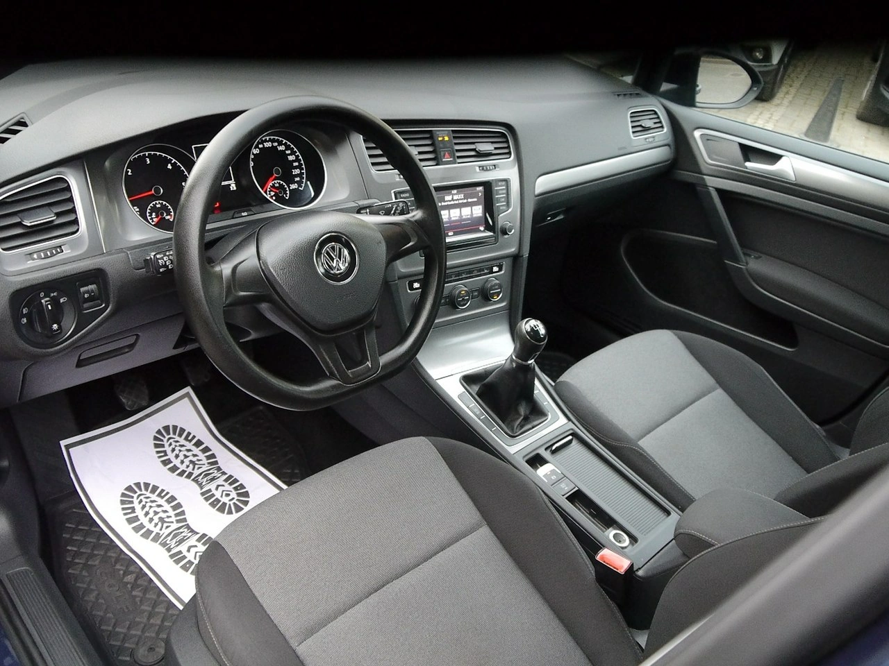 Volkswagen Golf - Zdjęcie 17