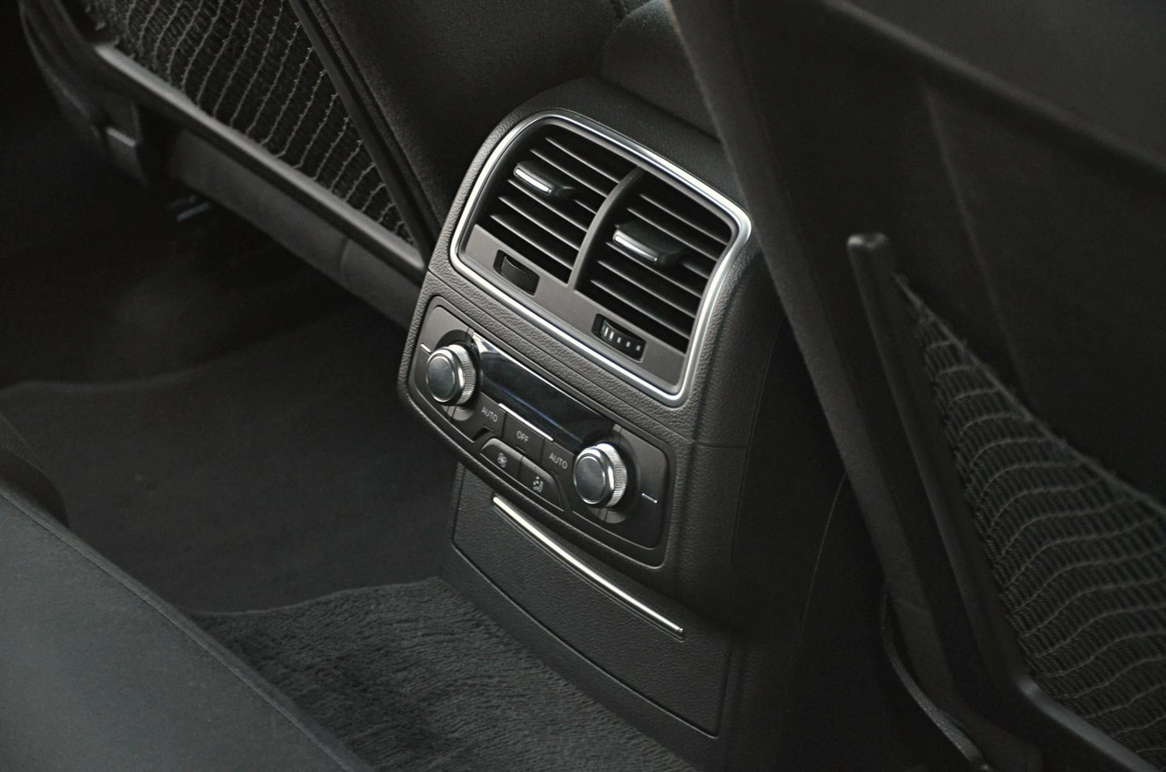 Audi A6 - Zdjęcie 17