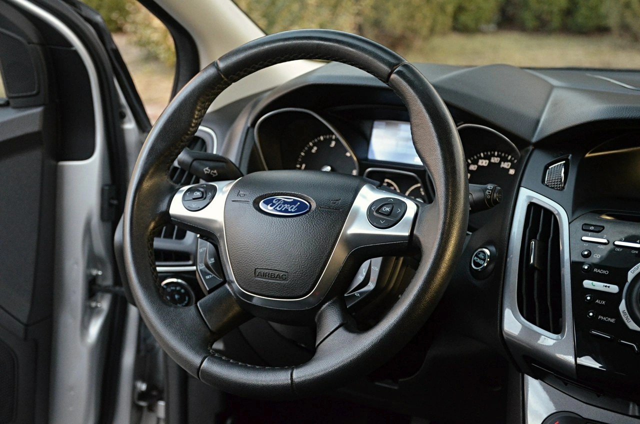 Ford Focus - Zdjęcie 16