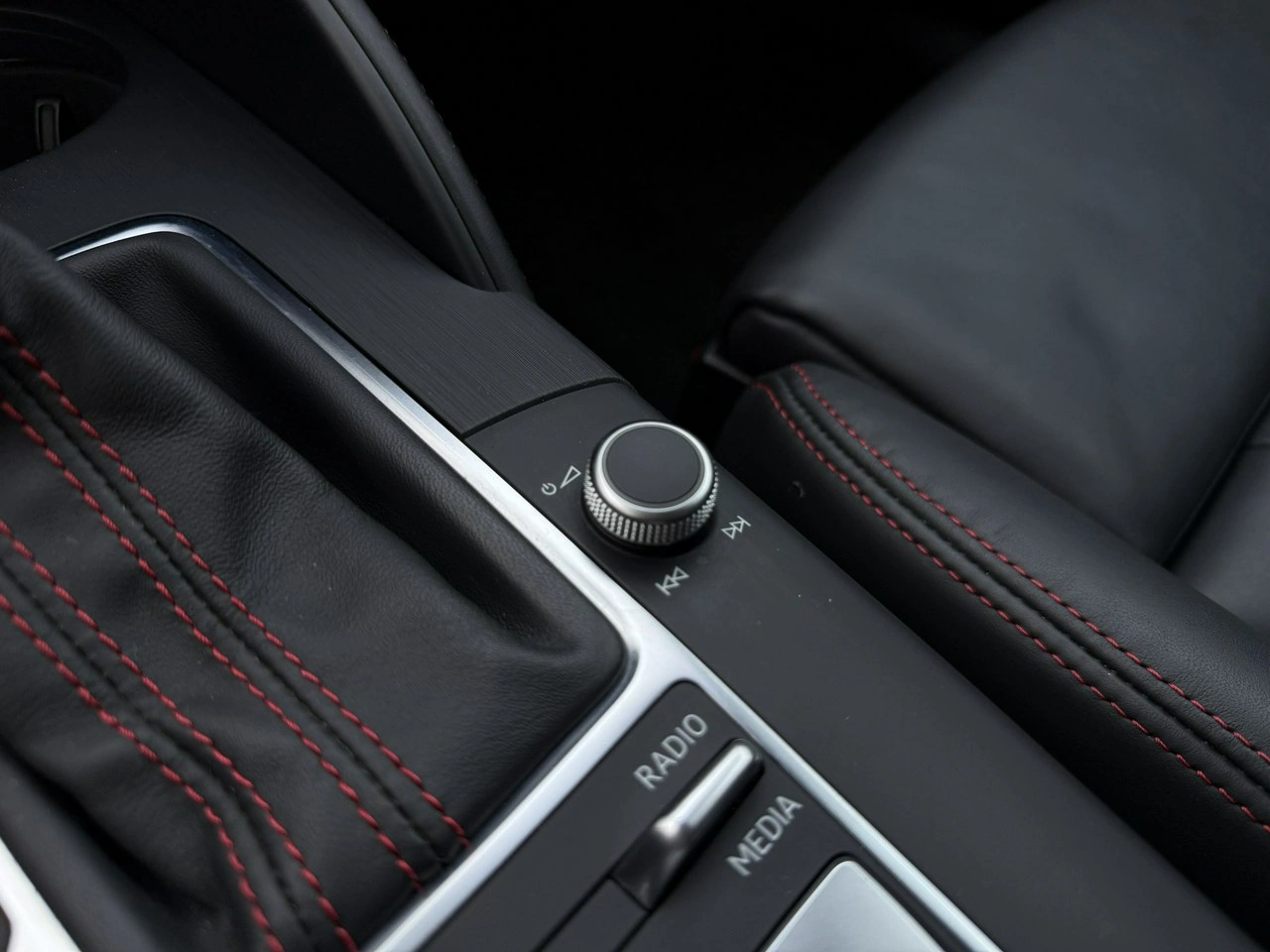 Audi S3 - Zdjęcie 30