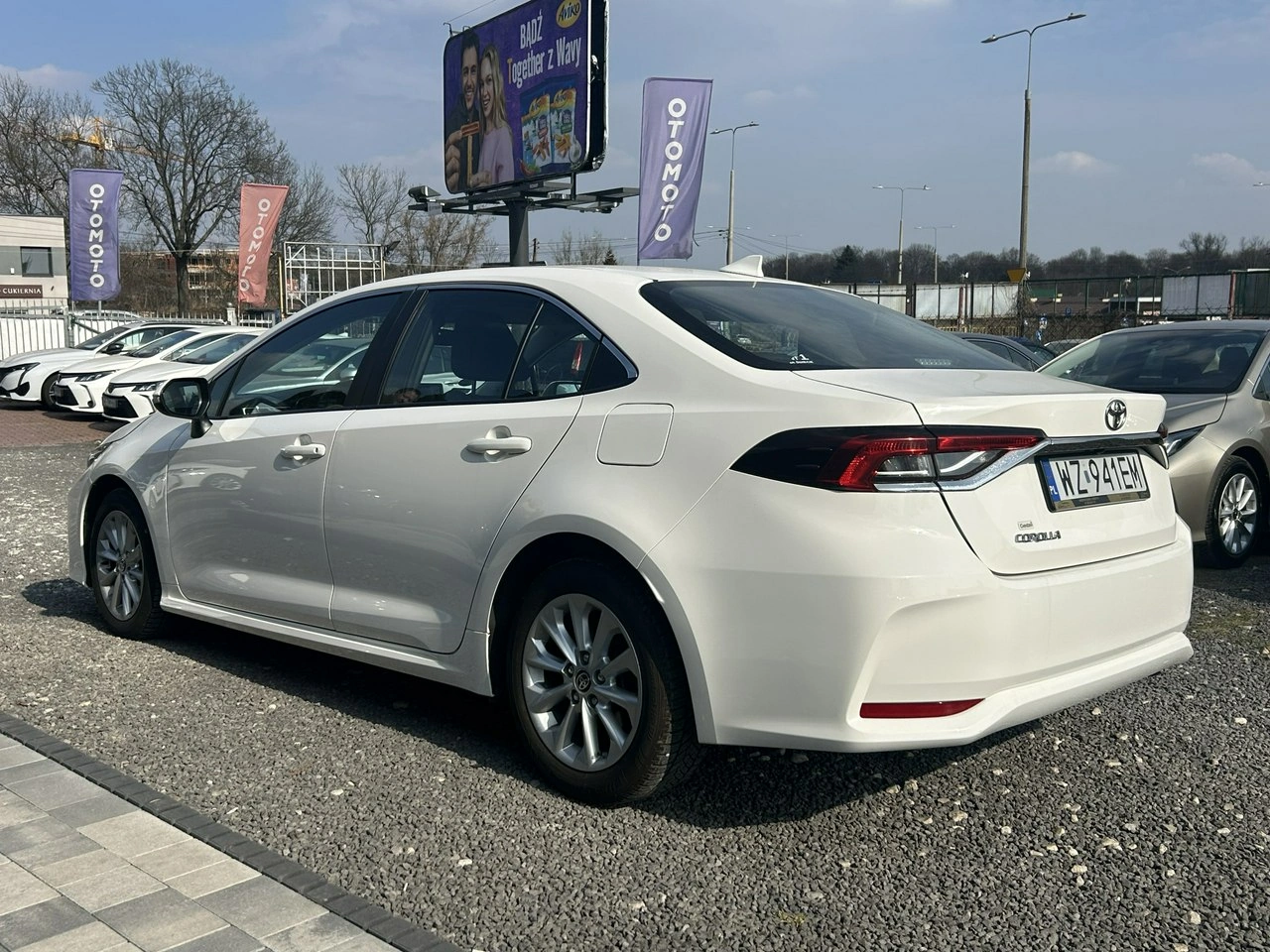 Toyota Corolla - Zdjęcie 13