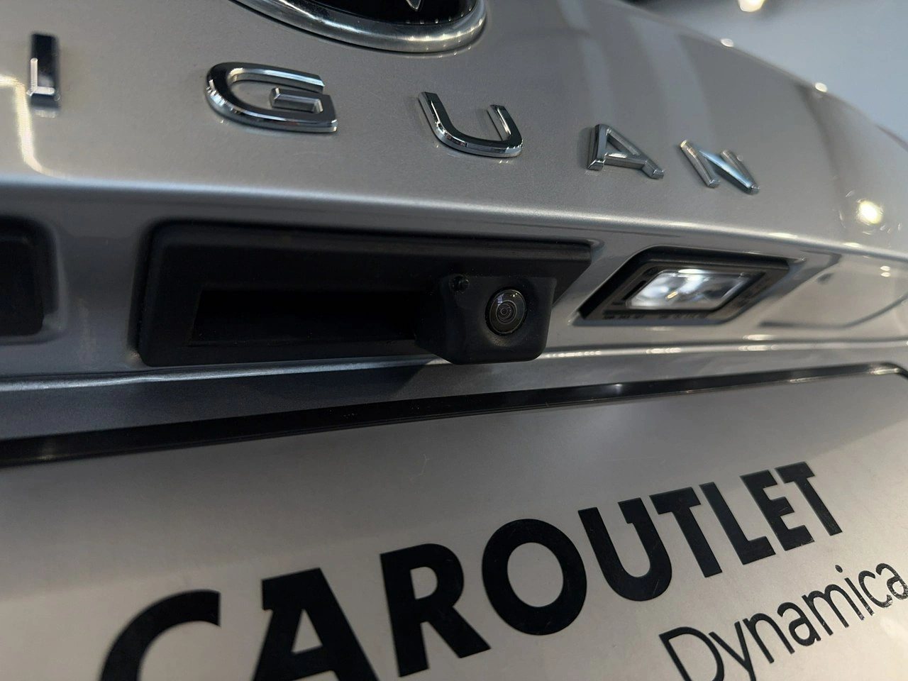 Volkswagen Tiguan - Zdjęcie 14