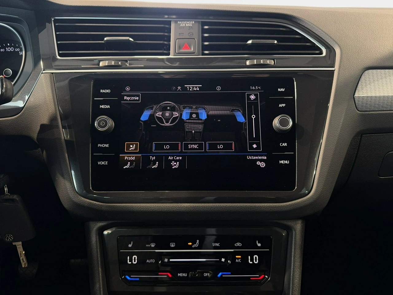 Volkswagen Tiguan - Zdjęcie 20