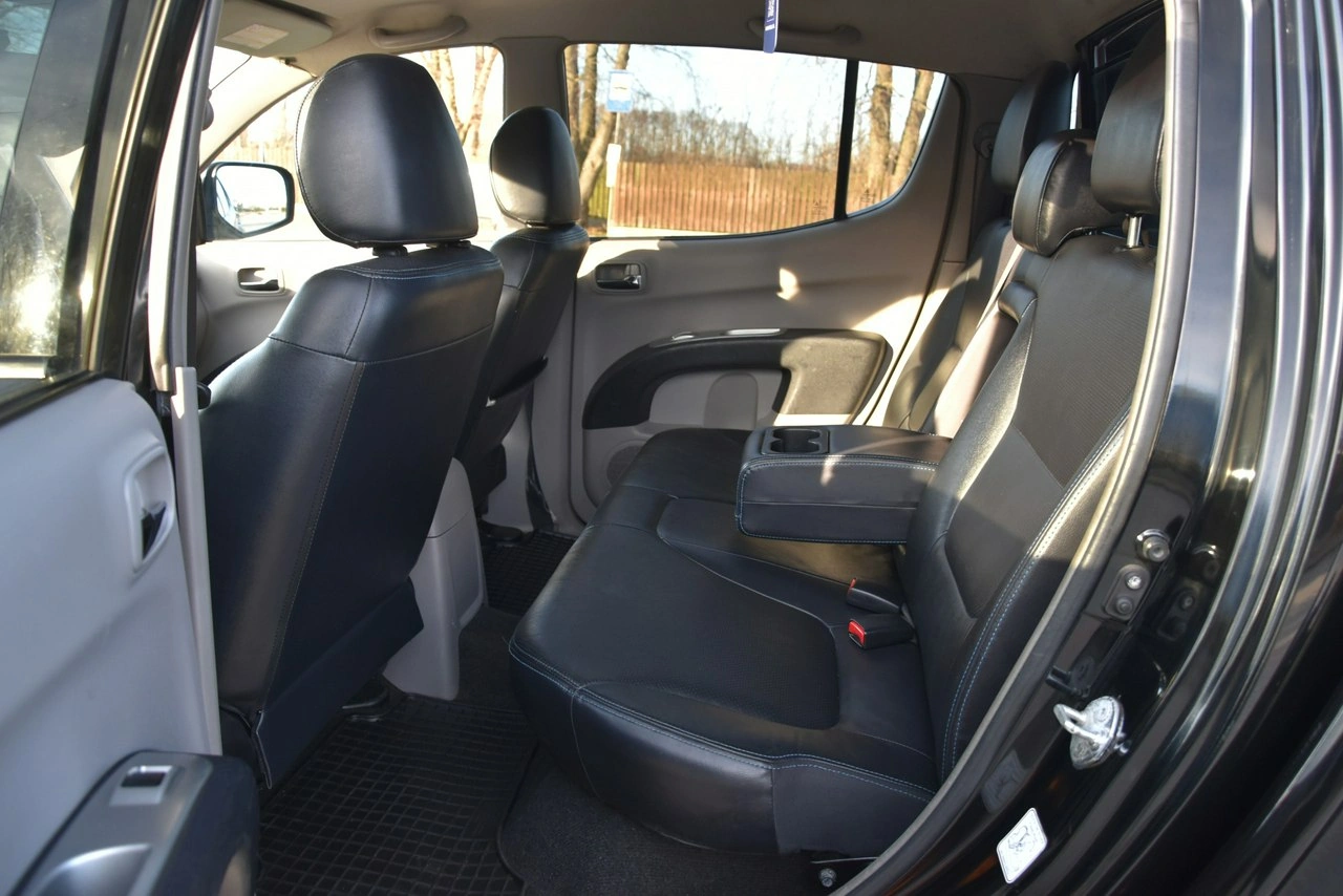 Mitsubishi L200 - Zdjęcie 13