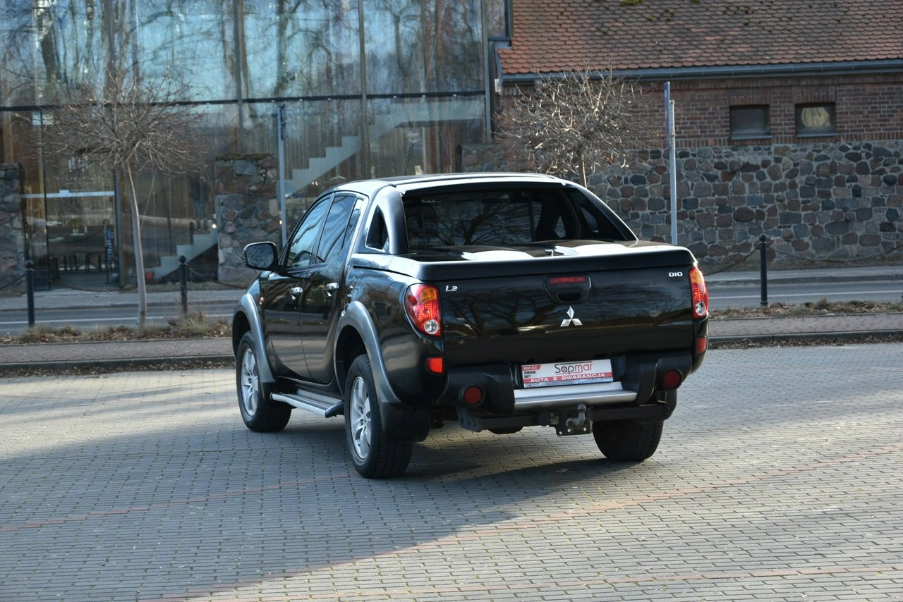 Mitsubishi L200 - Zdjęcie 18