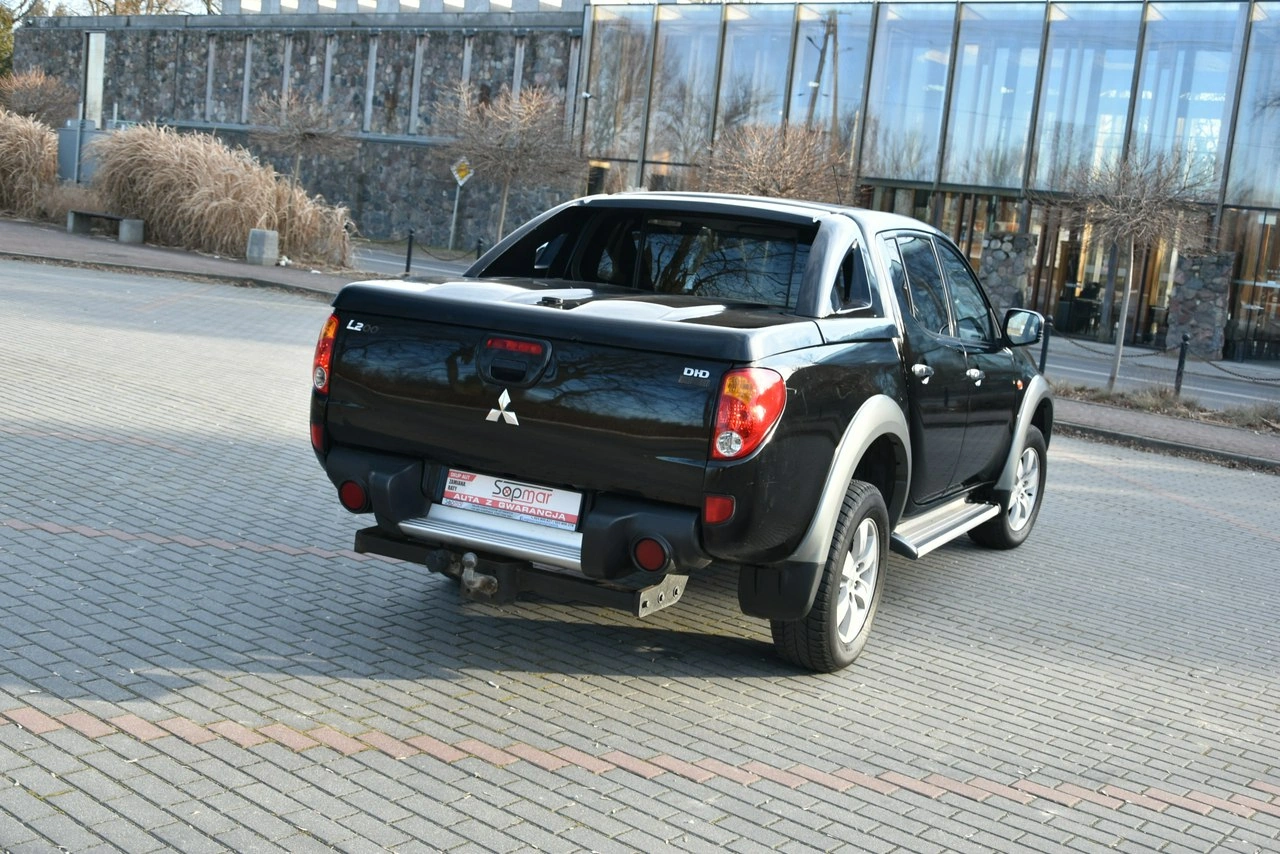 Mitsubishi L200 - Zdjęcie 19