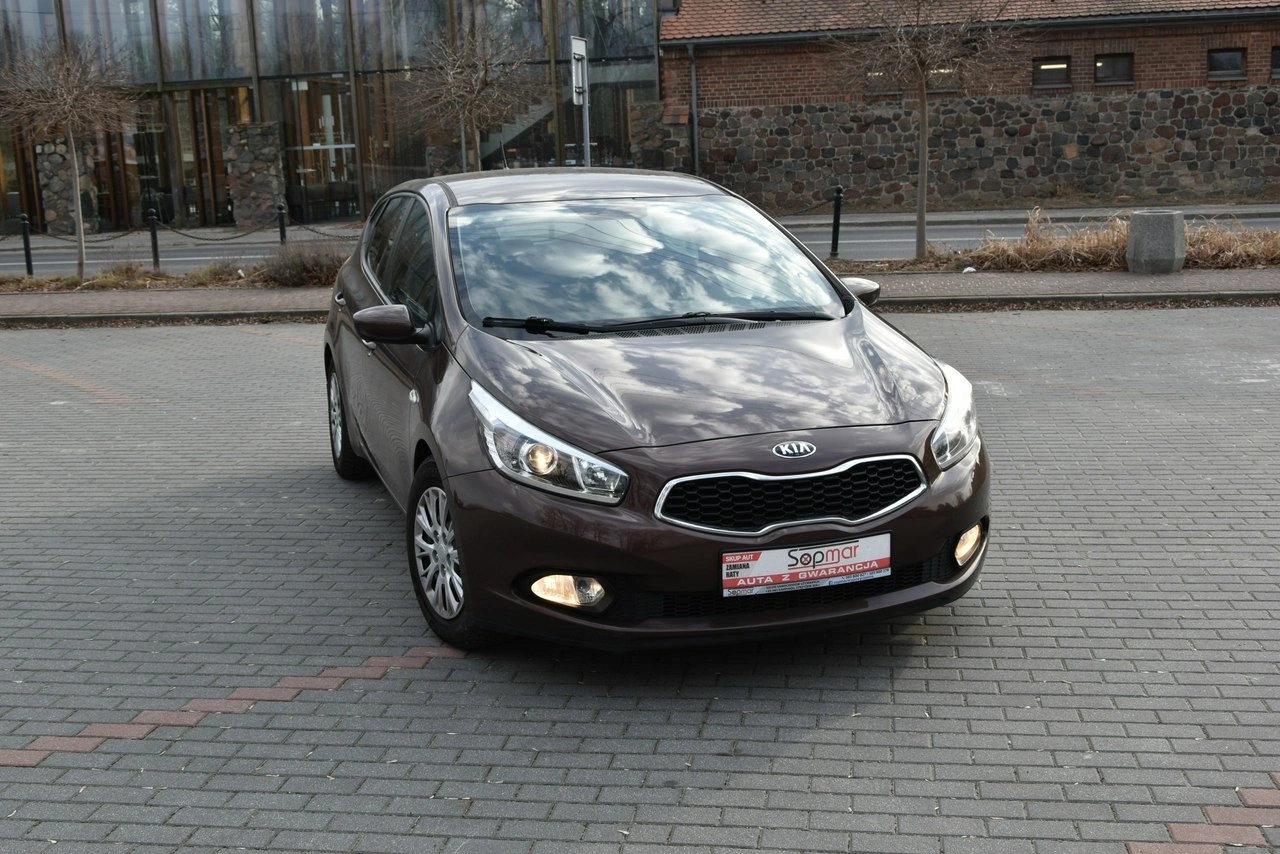 Kia Ceed - Zdjęcie 13