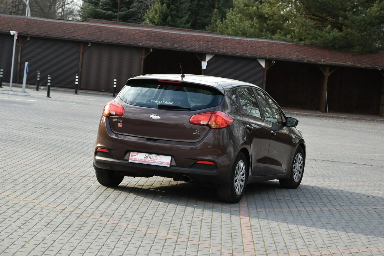 Kia Ceed - Zdjęcie 5