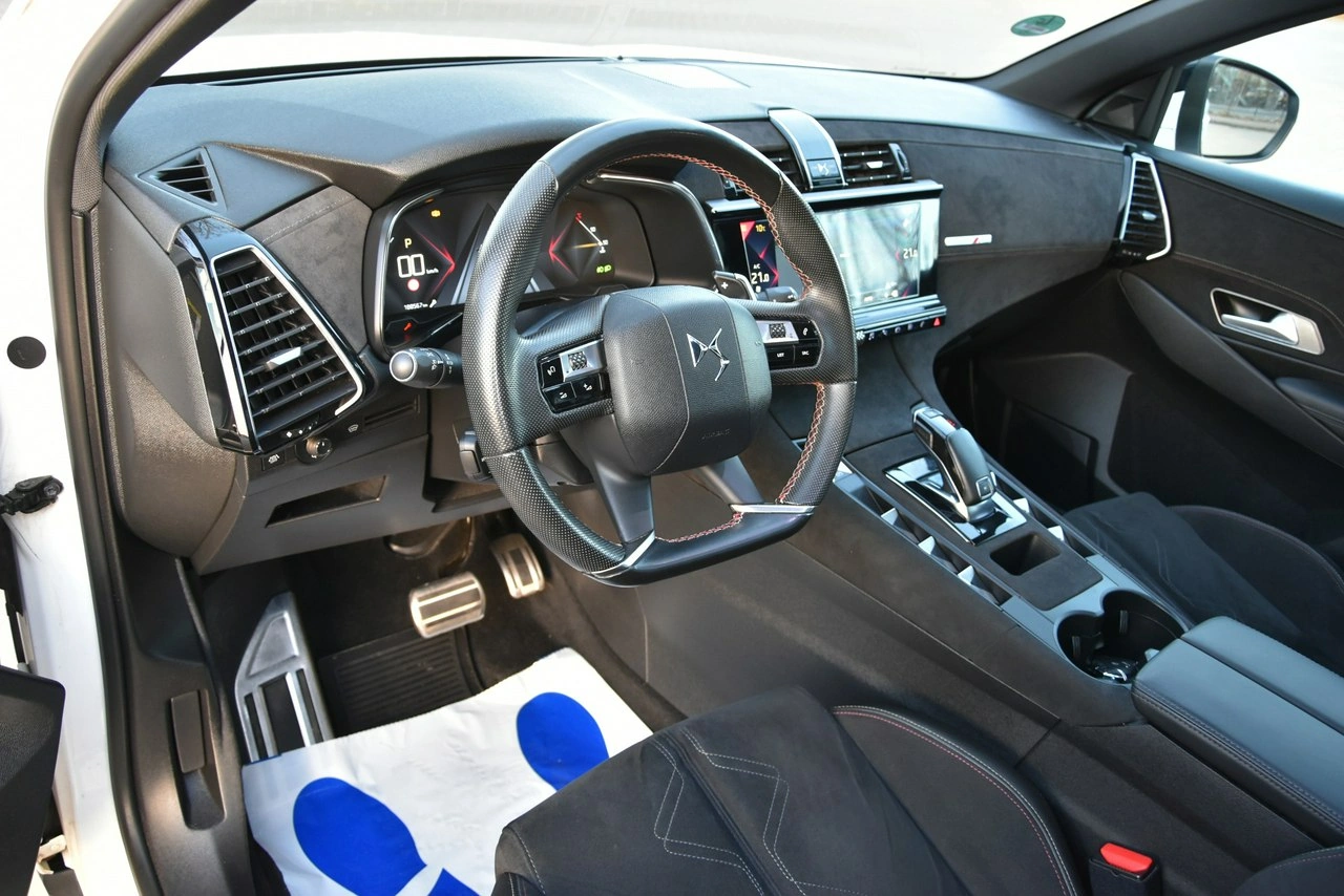 DS Automobiles DS 7 Crossback - Zdjęcie 13