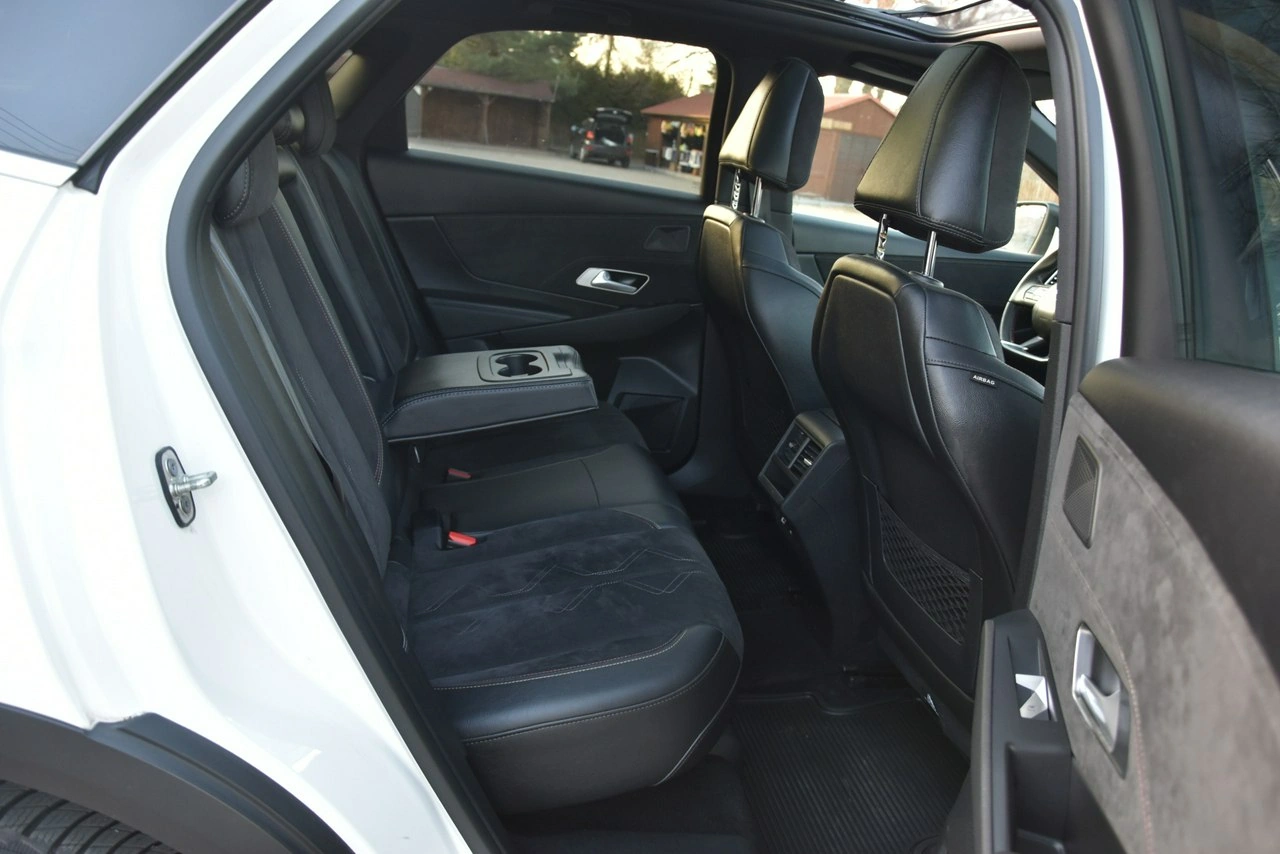 DS Automobiles DS 7 Crossback - Zdjęcie 24