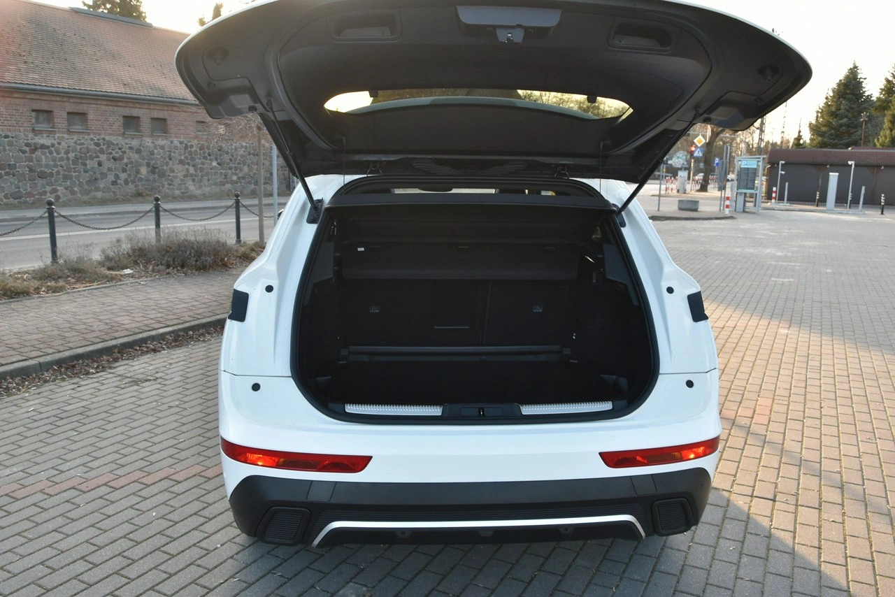 DS Automobiles DS 7 Crossback - Zdjęcie 25