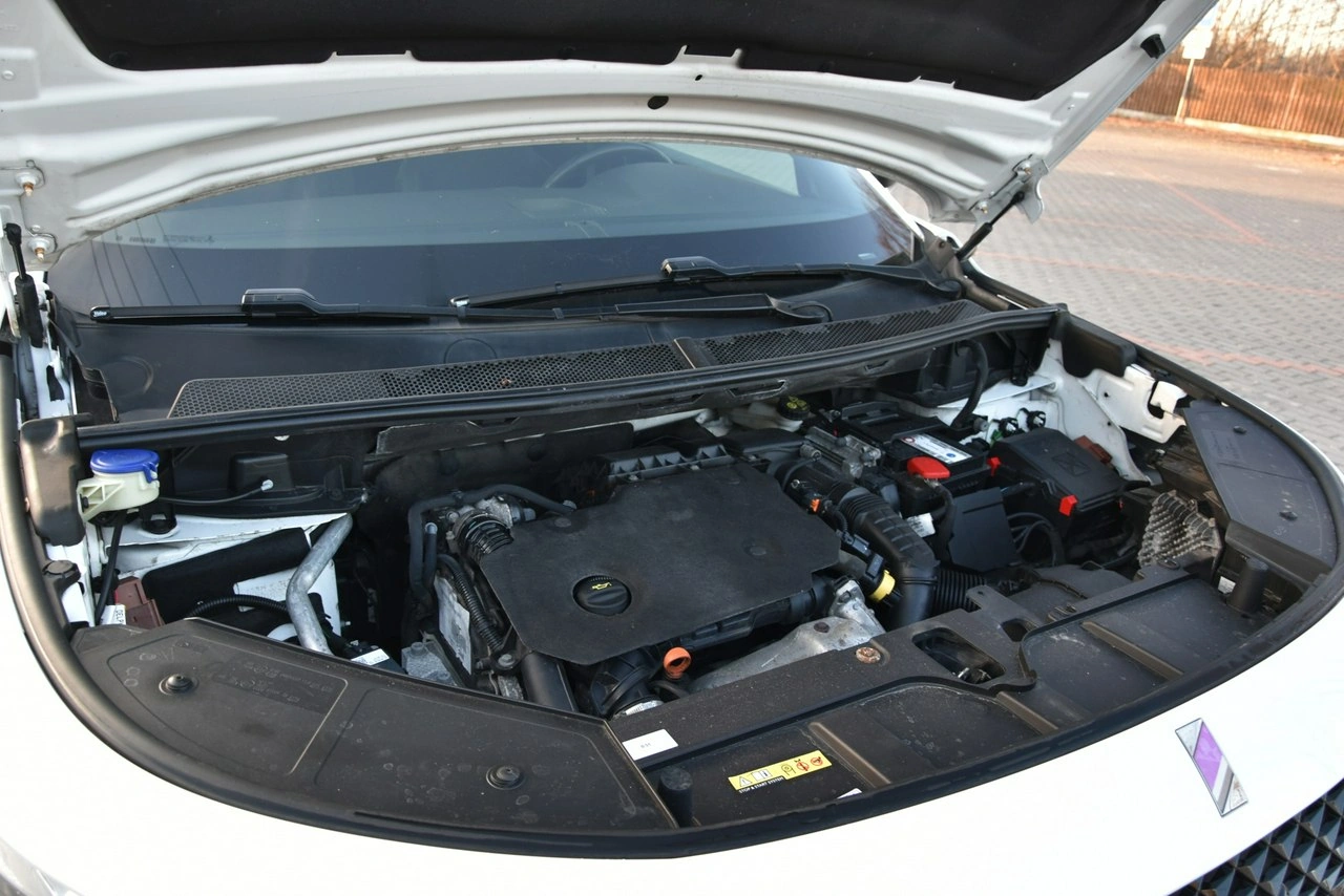 DS Automobiles DS 7 Crossback - Zdjęcie 26