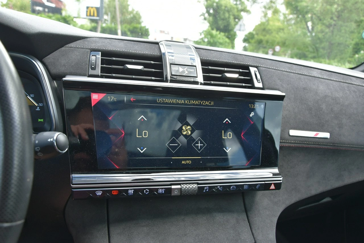 DS Automobiles DS 7 Crossback - Zdjęcie 33