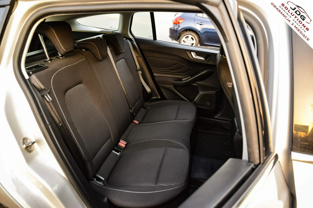 Ford Focus - Zdjęcie 28