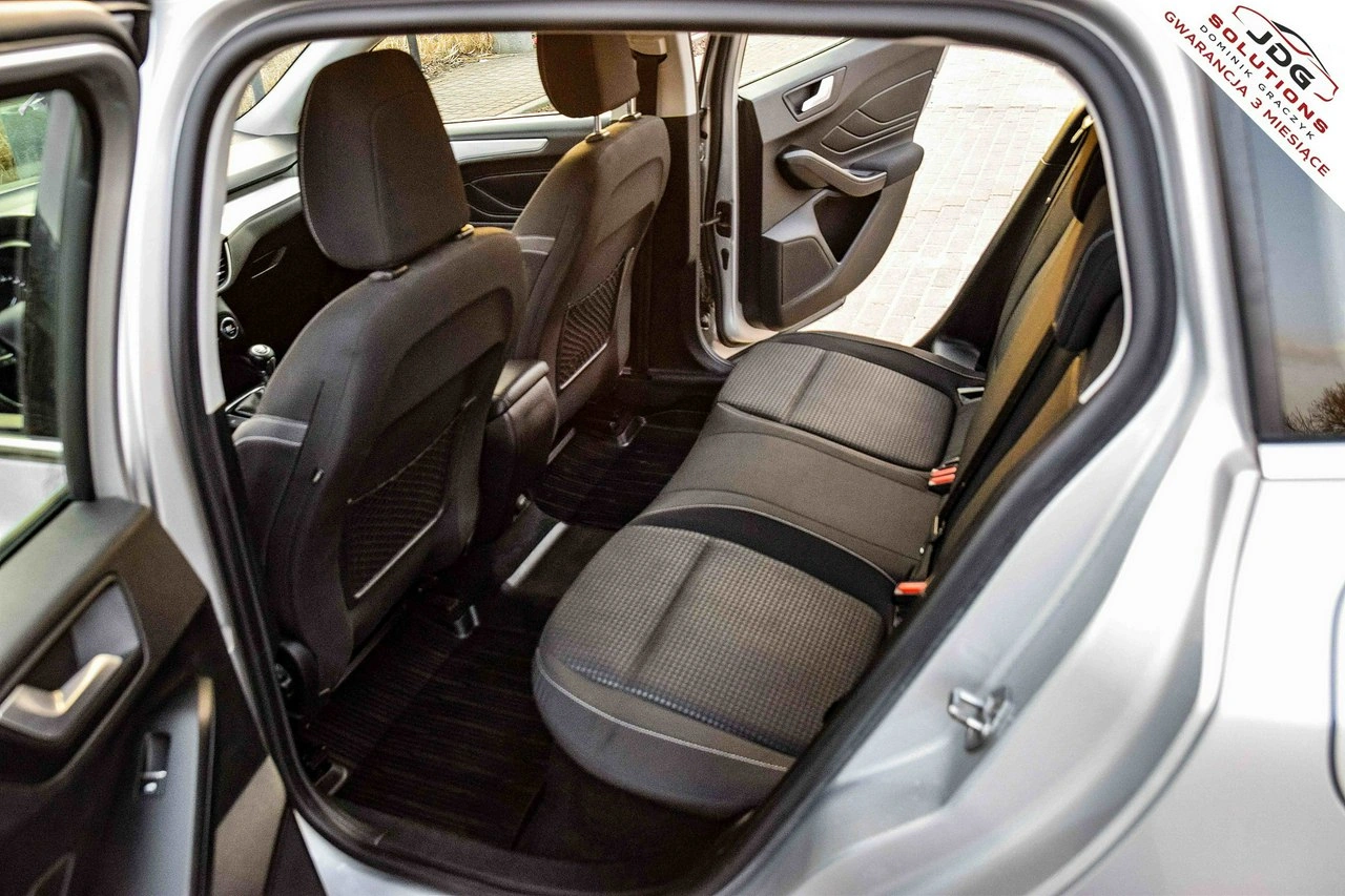 Ford Focus - Zdjęcie 30