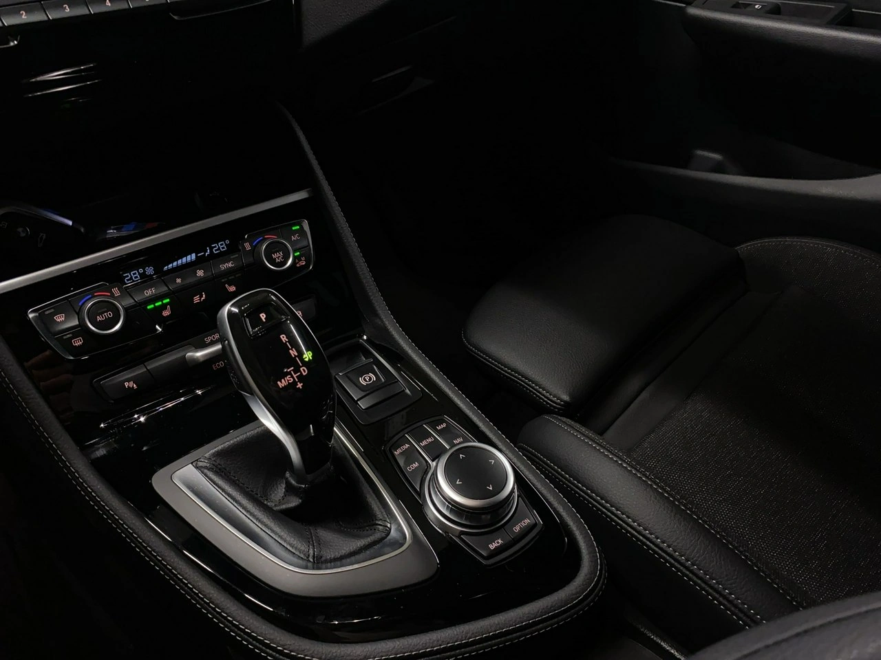 BMW 218 - Zdjęcie 30