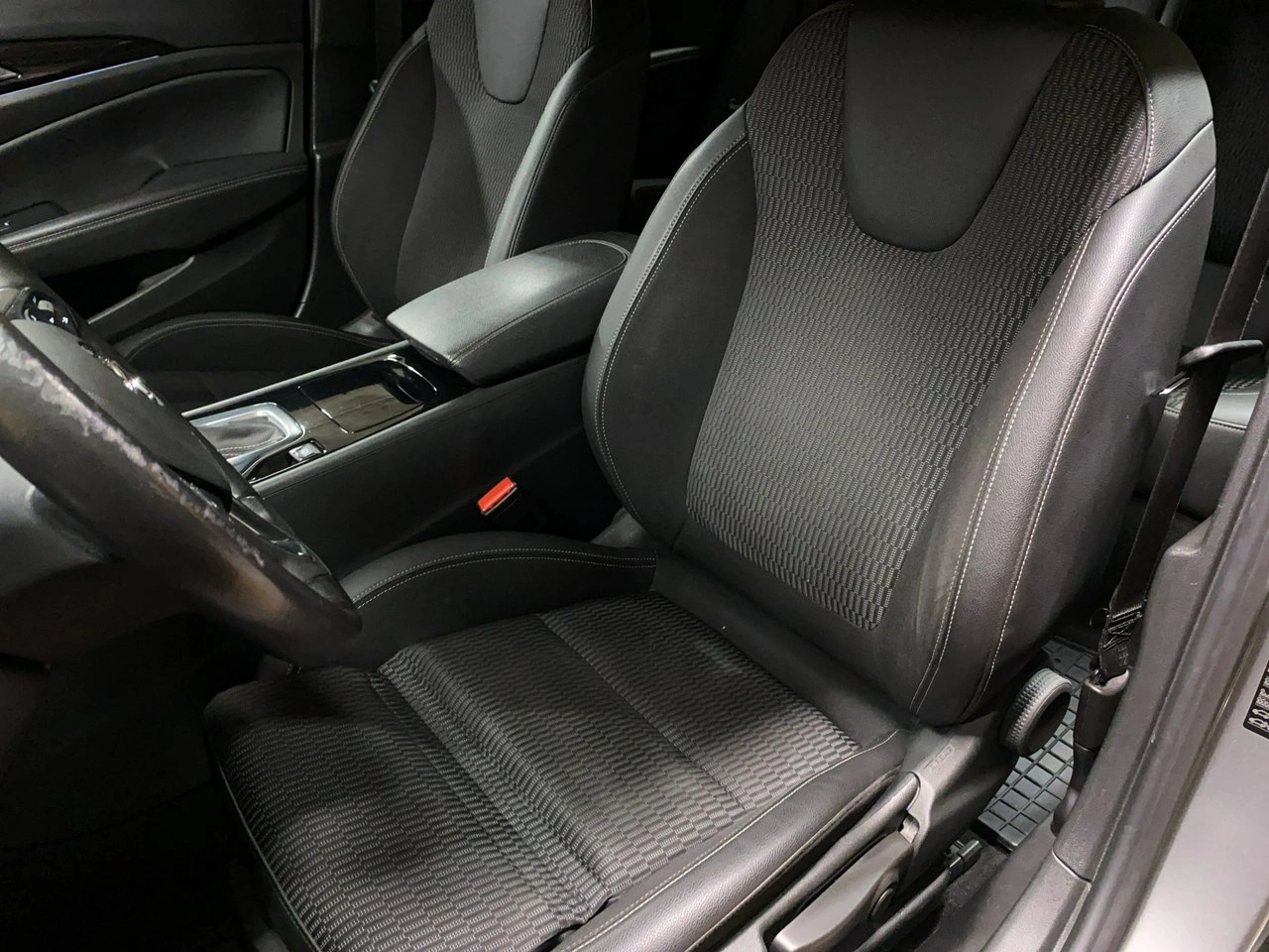 Opel Insignia - Zdjęcie 13