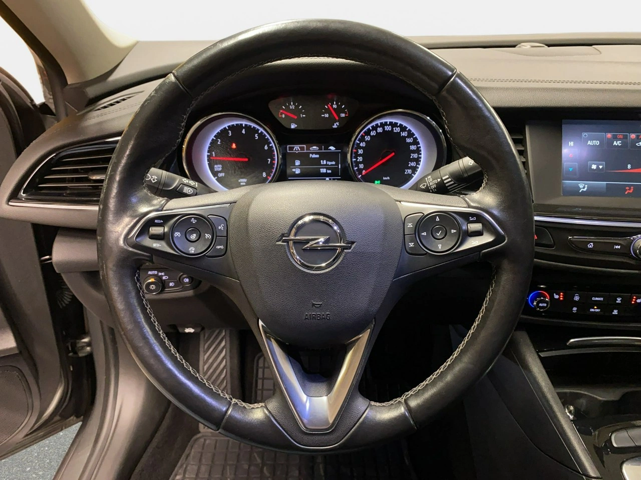 Opel Insignia - Zdjęcie 20