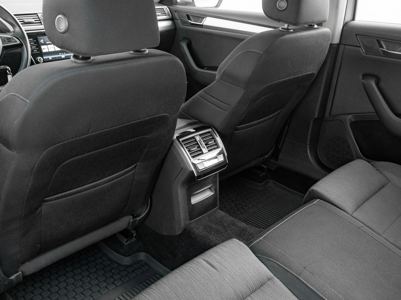 Skoda Superb - Zdjęcie 28