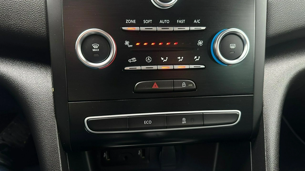 Renault Megane - Zdjęcie 28