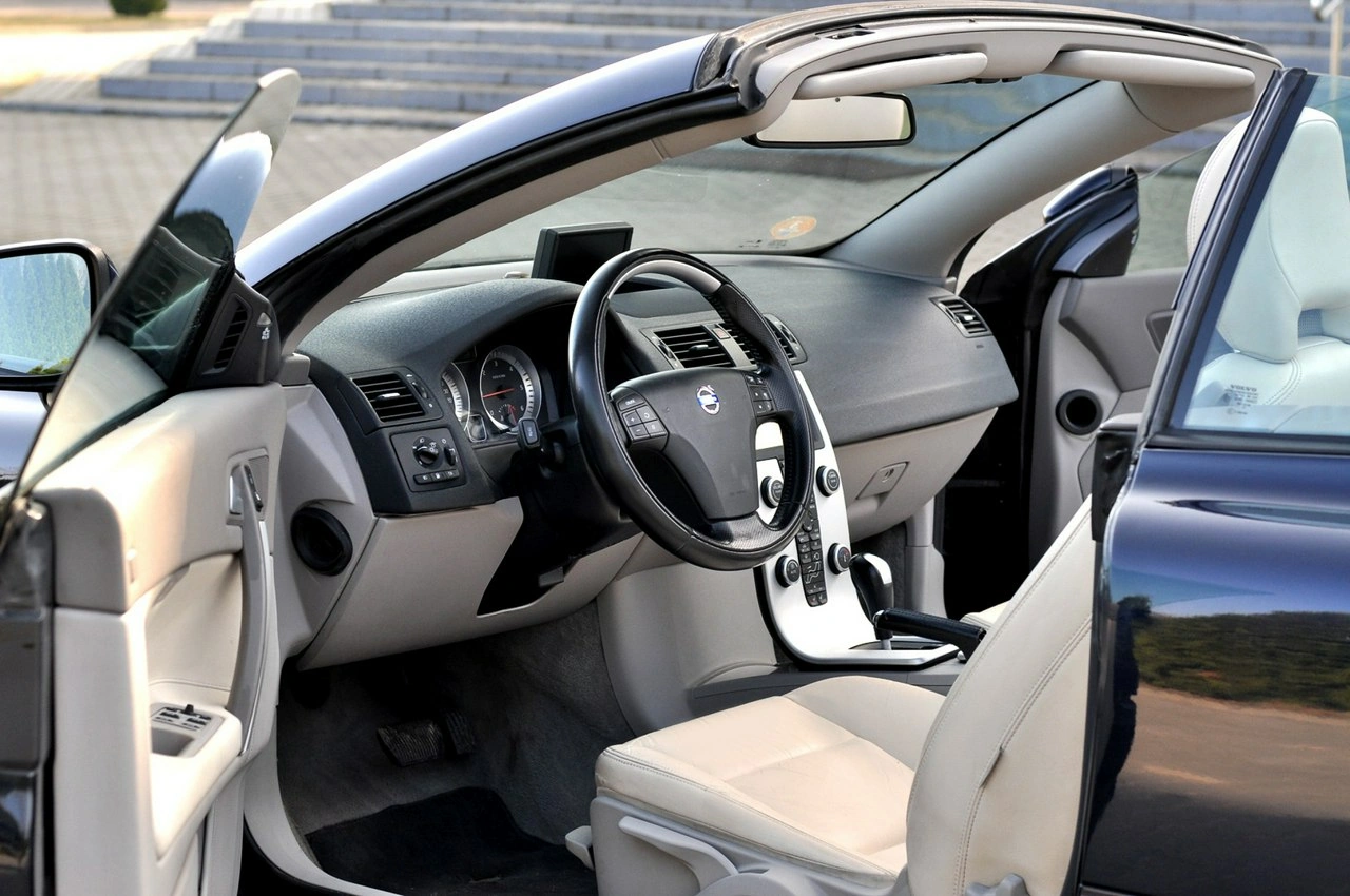 Volvo C70 - Zdjęcie 15