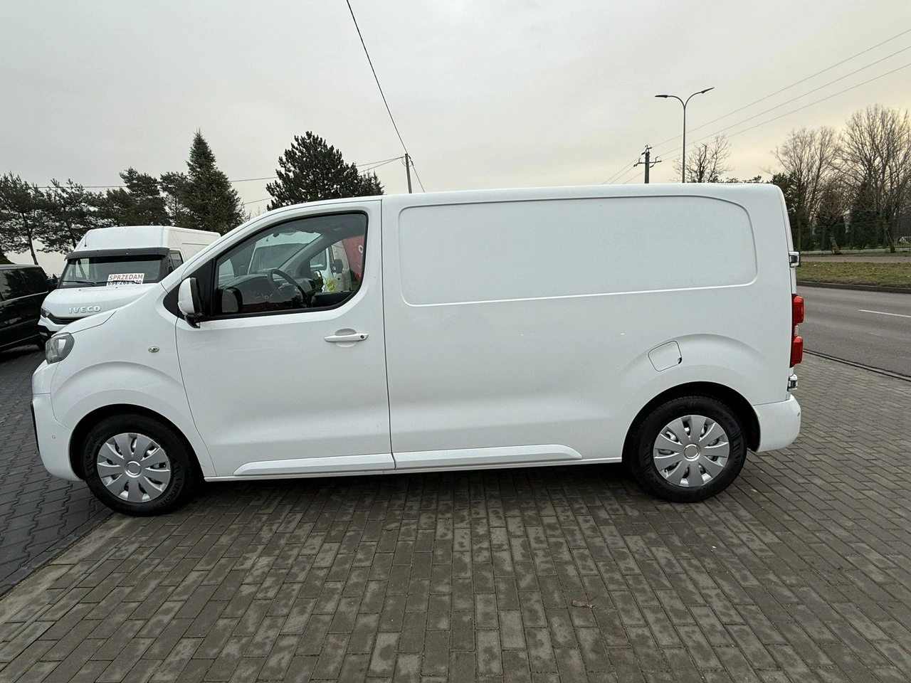 Peugeot Expert - Zdjęcie 10