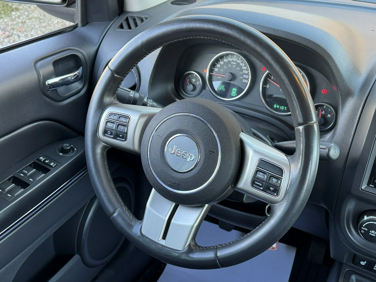 Jeep Compass - Zdjęcie 24