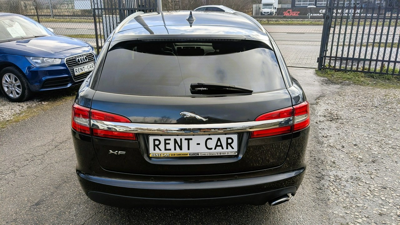 Jaguar XF - Zdjęcie 24