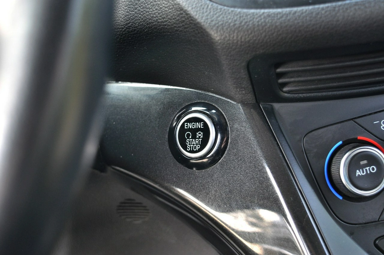 Ford Kuga - Zdjęcie 12