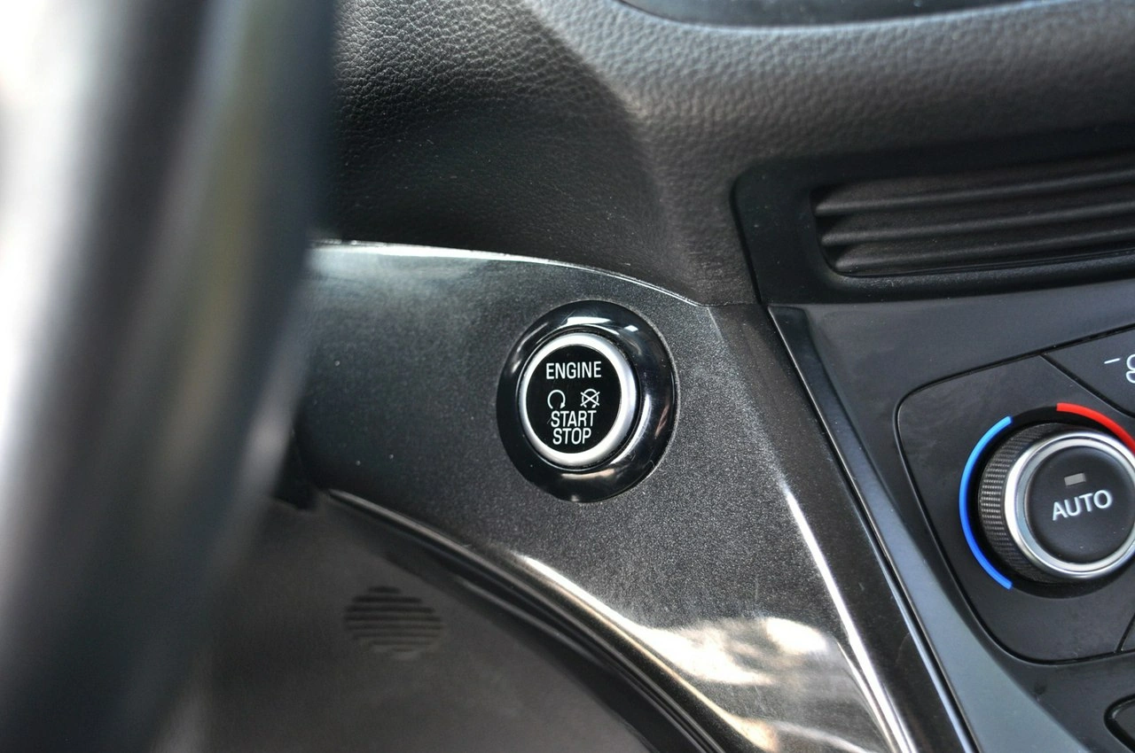 Ford Kuga - Zdjęcie 12