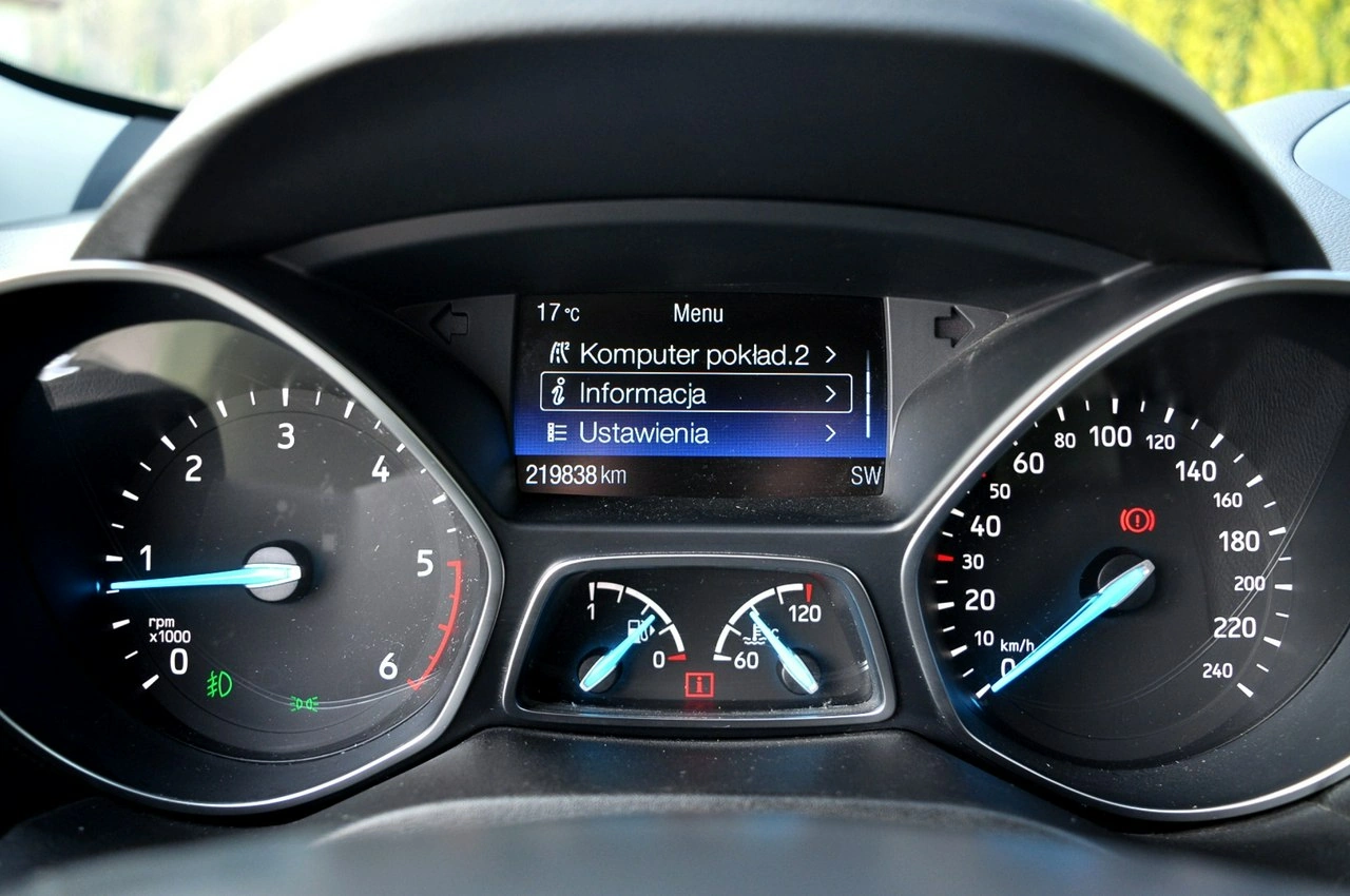 Ford Kuga - Zdjęcie 18