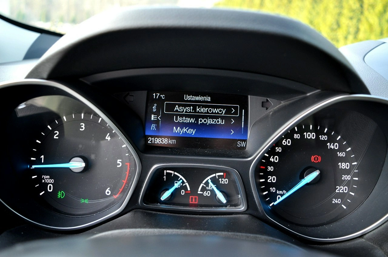 Ford Kuga - Zdjęcie 20