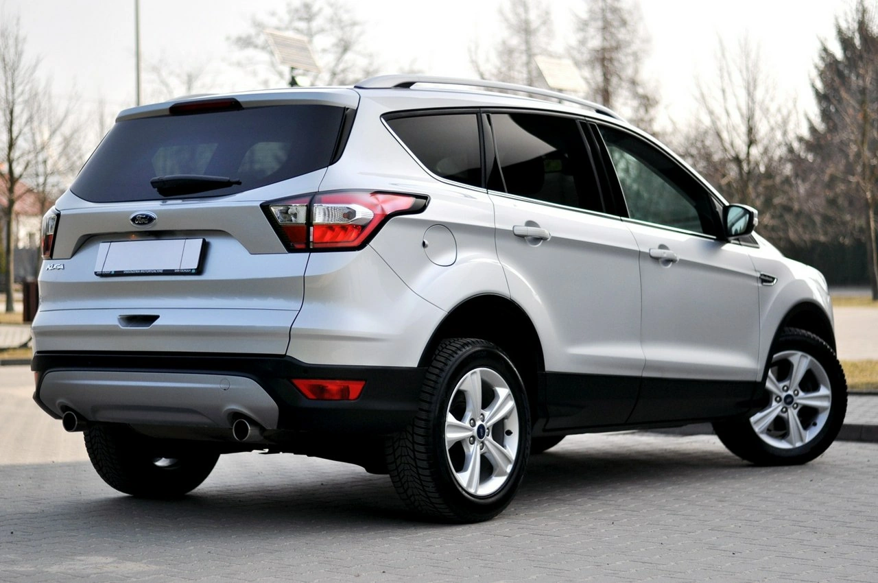 Ford Kuga - Zdjęcie 34