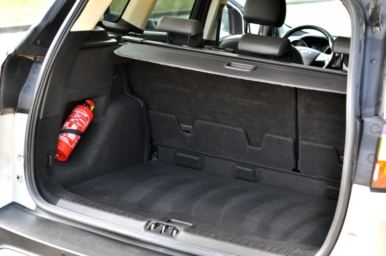 Ford Kuga - Zdjęcie 35