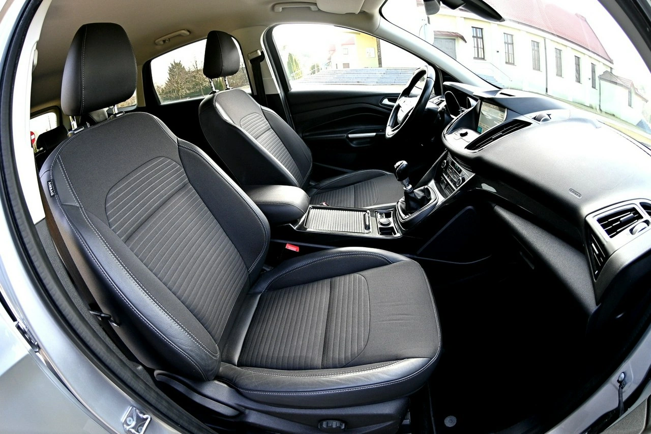 Ford Kuga - Zdjęcie 6