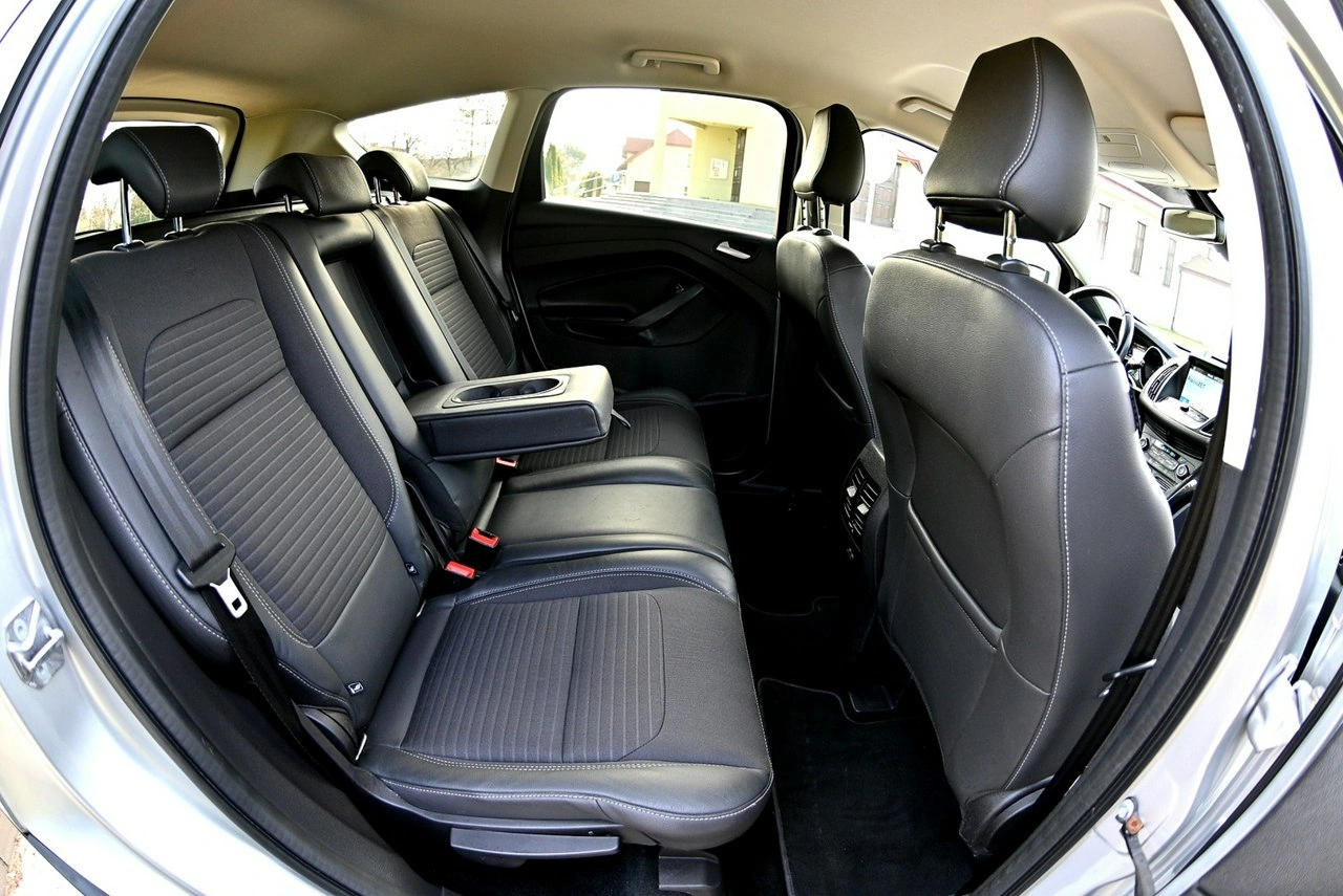 Ford Kuga - Zdjęcie 8