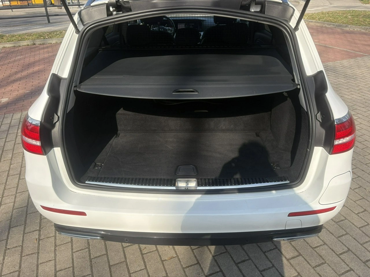 Mercedes E 300 - Zdjęcie 11