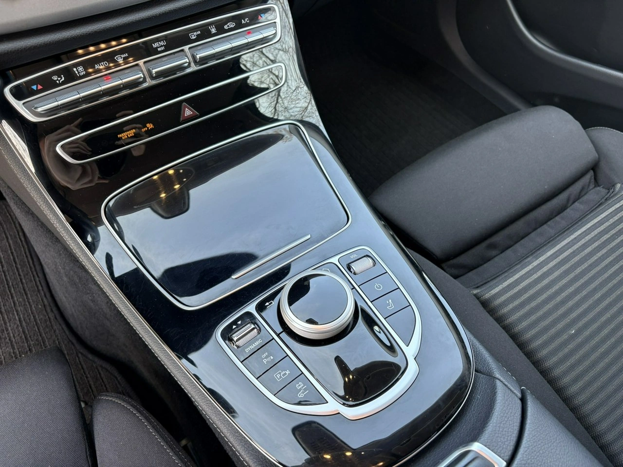 Mercedes E 300 - Zdjęcie 23