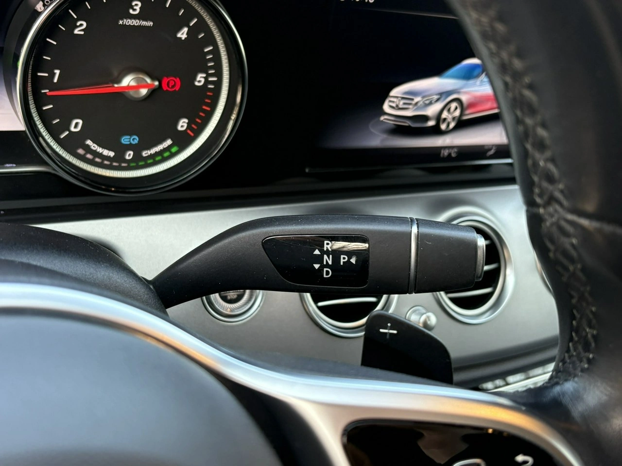 Mercedes E 300 - Zdjęcie 29