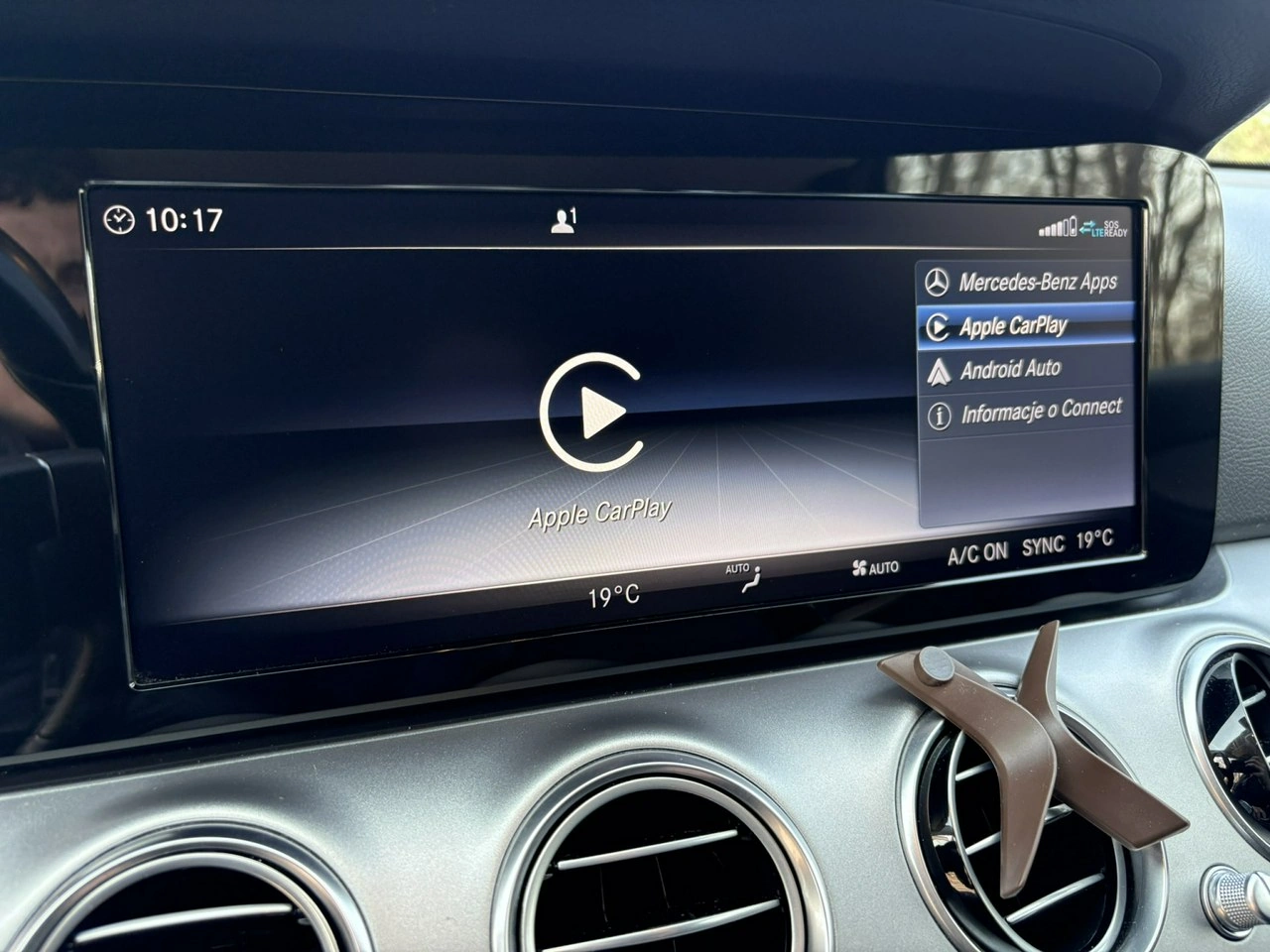 Mercedes E 300 - Zdjęcie 30