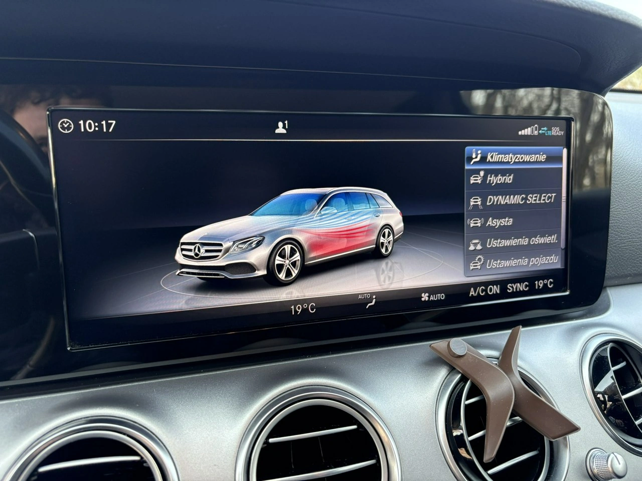 Mercedes E 300 - Zdjęcie 31