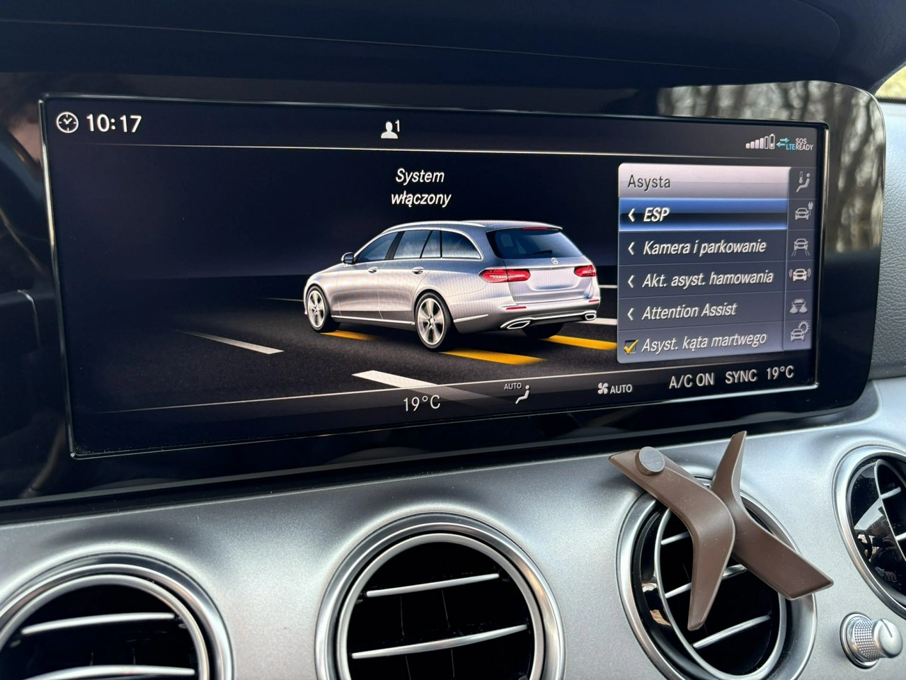 Mercedes E 300 - Zdjęcie 33