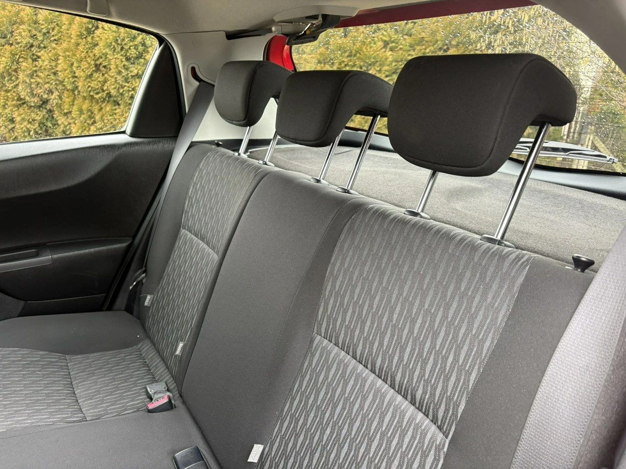 Toyota Yaris - Zdjęcie 20