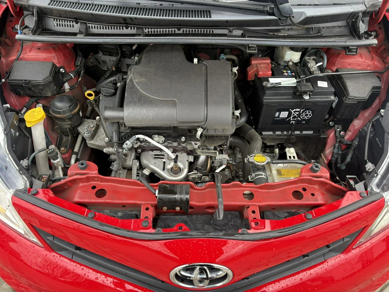 Toyota Yaris - Zdjęcie 31