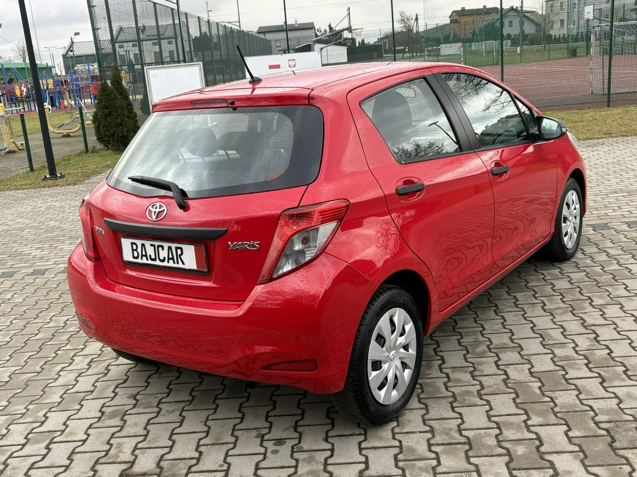 Toyota Yaris - Zdjęcie 5
