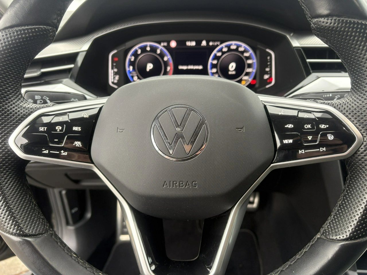 Volkswagen Arteon - Zdjęcie 37